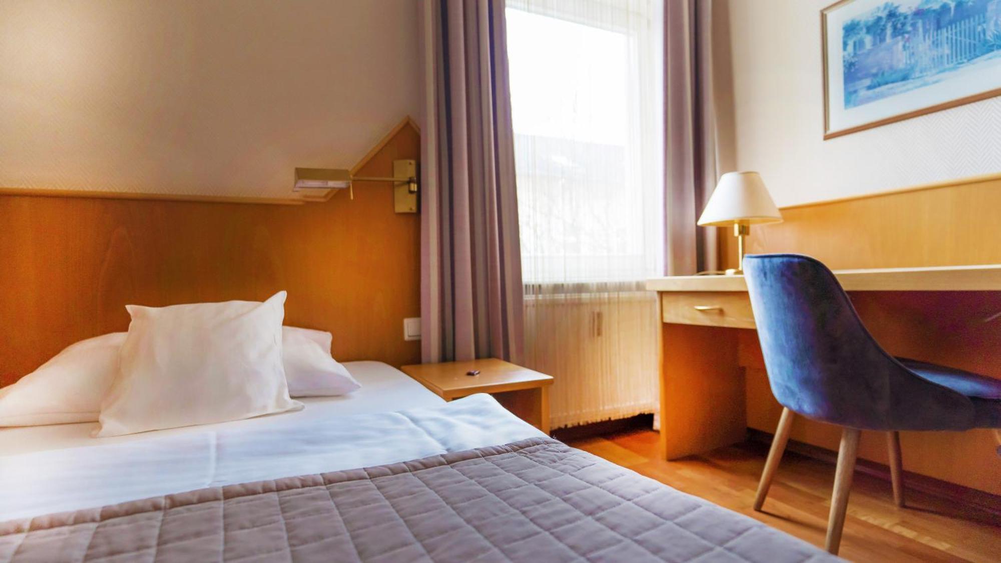 Komfort Hotel Am Kurpark Bad Homburg vor der Hoehe Exterior photo